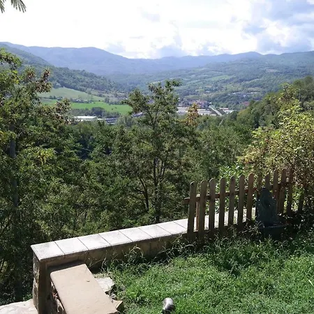Stunning 2-bed In Apartman Borgo Val di Taro