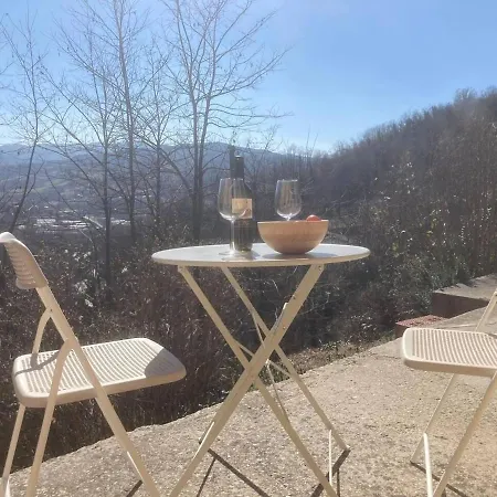 Apartamento Stunning 2-bed In Borgo Val di Taro