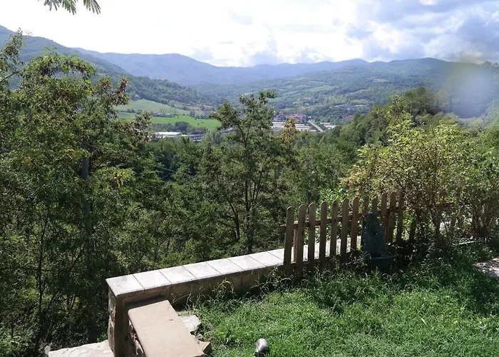 Stunning 2-bed In Lägenhet Borgo Val di Taro